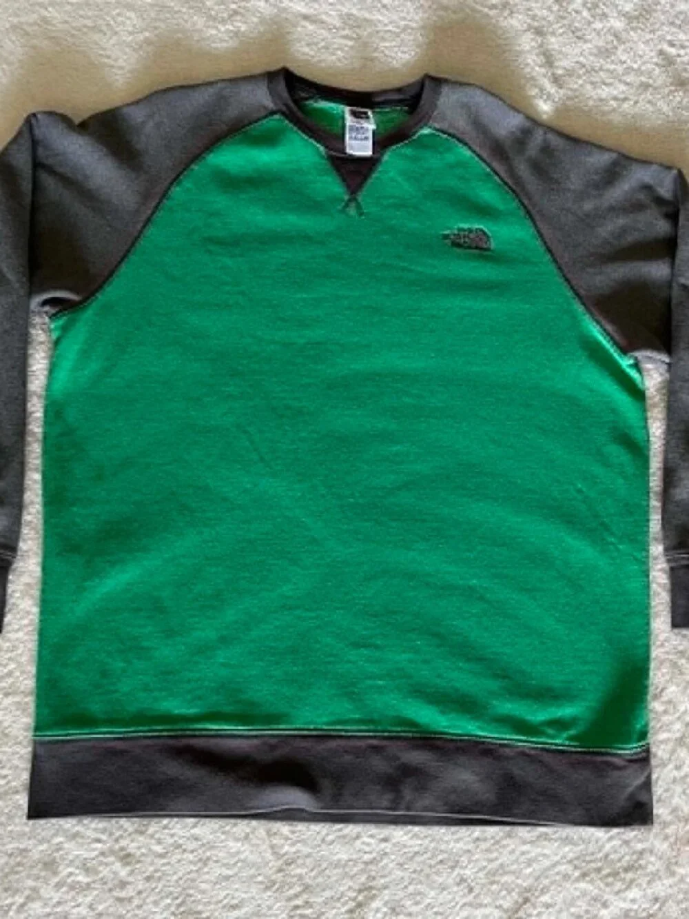 The North Face Colorblock Raglan Pullover Sweatshirt Men's size XL Green Gray